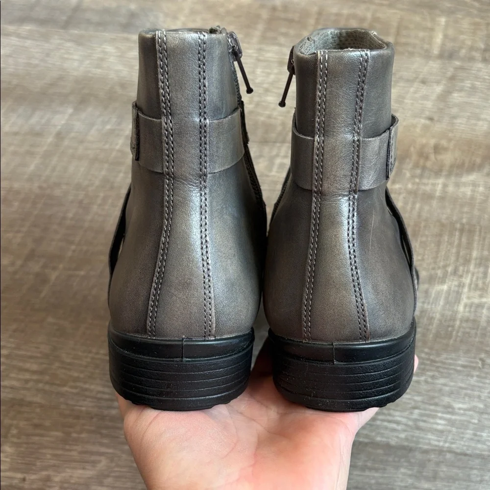 Ecco Touch 15 Ankle Booties Women's 37 (6-6.5) Warm Gray Booties